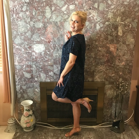 Love gap spring sale 🌺 🐣 🌷 - Picture 2 of 8